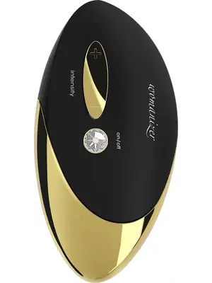 Tlakové stimulátory na klitoris - Womanizer Pro masážny strojček  zlatý - 703255205274